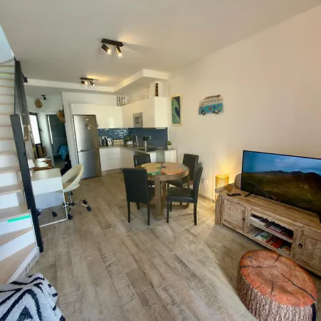 Casa Patrizia A Modern Ocean View Surf & Beaches Walk In Elcotillo Apartmán *